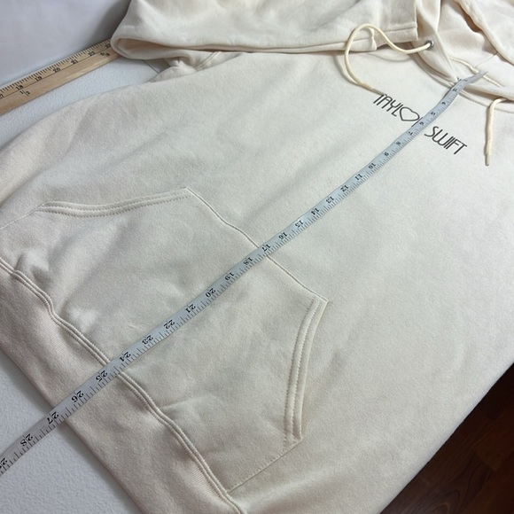 Taylor Swift Sz M Eras Tour Hoodie Fearless Edition Cream - Picture 6 of 7